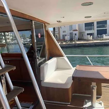 Nuit Exceptionnelle Sur Un Superbe Bateau Yacht ! Apartment Empuriabrava