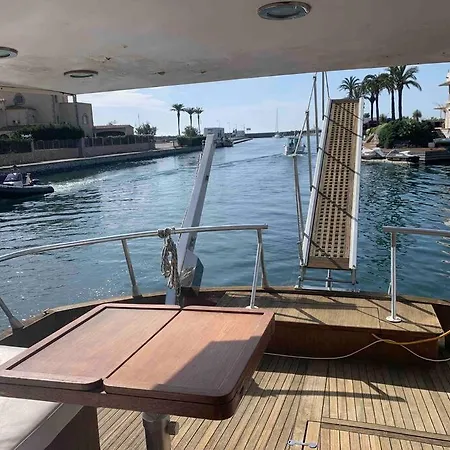 Nuit Exceptionnelle Sur Un Superbe Bateau Yacht ! Apartment *